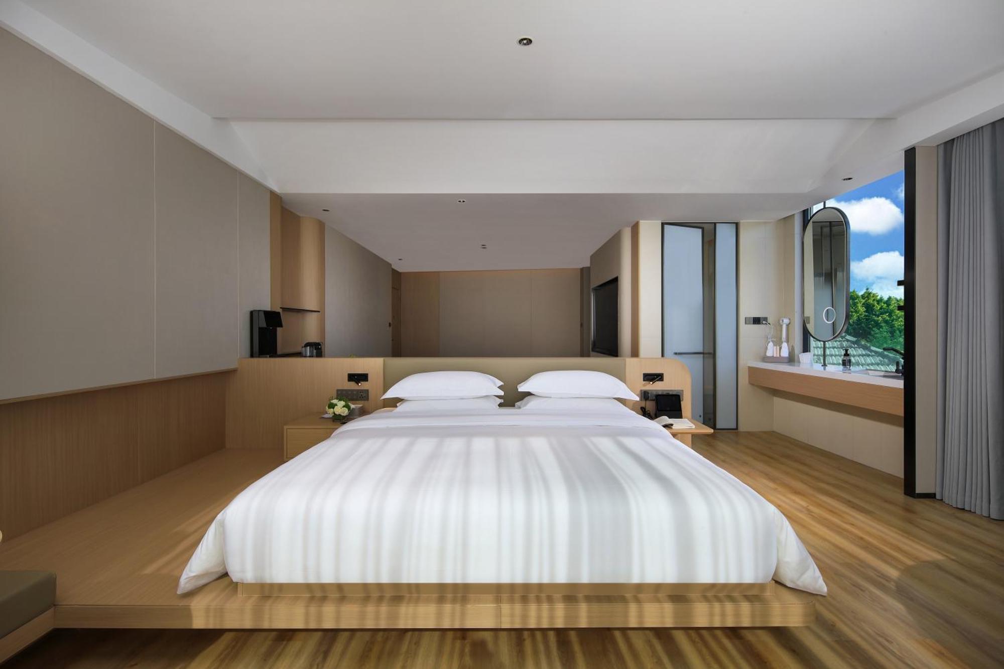 Lijiang Moon Hotel - Guilin East And West Lane Two Rivers And Four Lakes Scenic Area Exterior photo